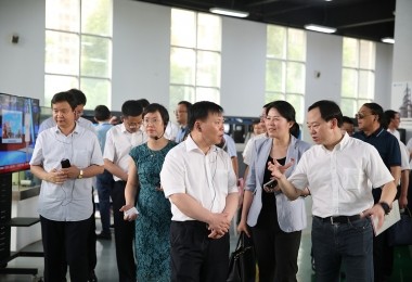 資訊丨河南省三門峽市委書記劉南昌一行到華時捷調(diào)研